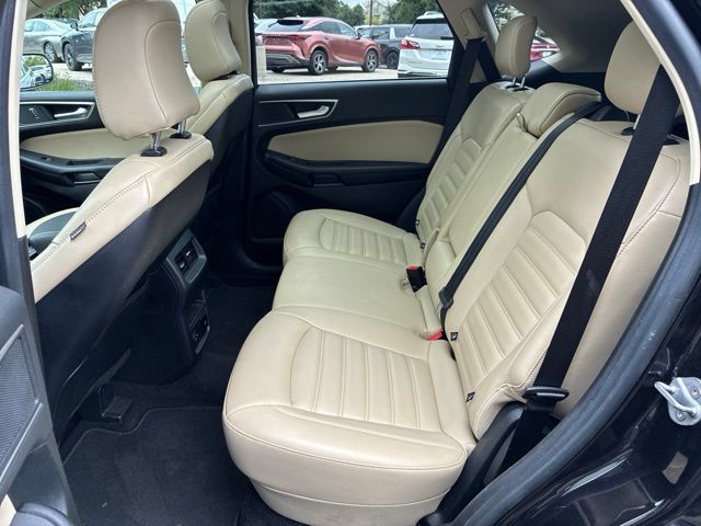 Used 2022 Ford Edge SEL w/ Convenience Package AWD/4WD image 4