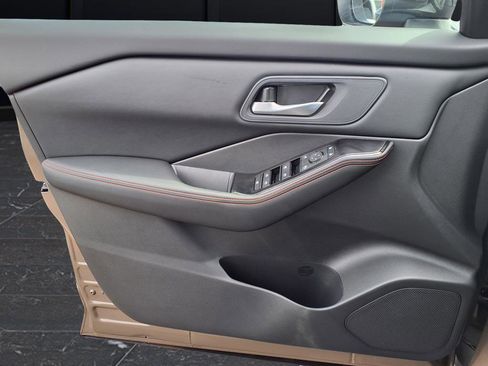 New 2026 Nissan Rogue SV AWD/4WD image 16