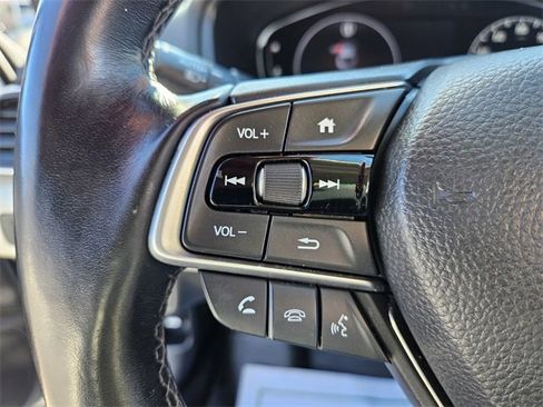 Used 2020 Honda Accord Touring image 28