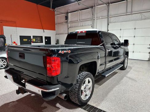 Used 2015 Chevrolet Silverado 2500 LTZ w/ Duramax Plus Package image 3