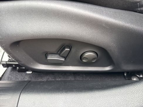 New 2026 Jeep Compass Latitude AWD/4WD image 8