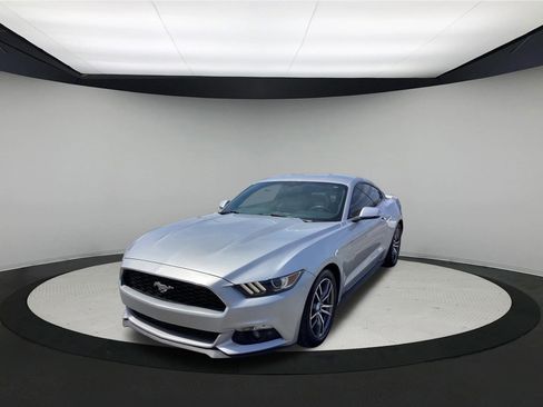 Used 2015 Ford Mustang Premium w/ Equipment Group 201A RWD image 4