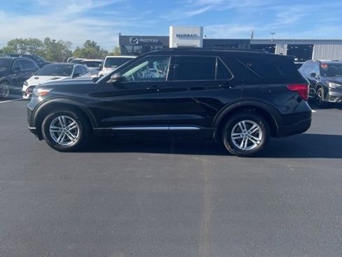 Used 2020 Ford Explorer XLT w/ Comfort Package image 8