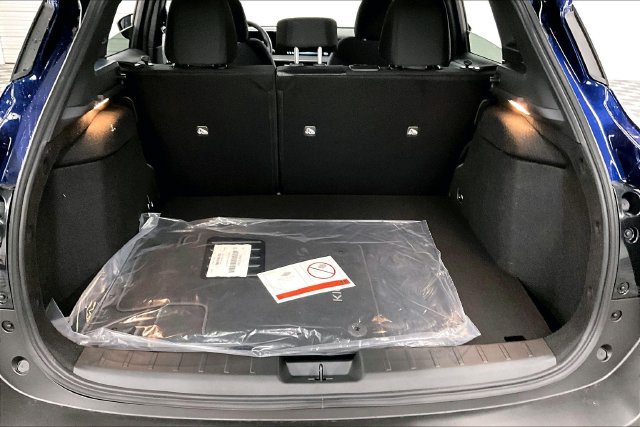 New 2026 Nissan Kicks SV w/ Cold Weather Package AWD/4WD image 39