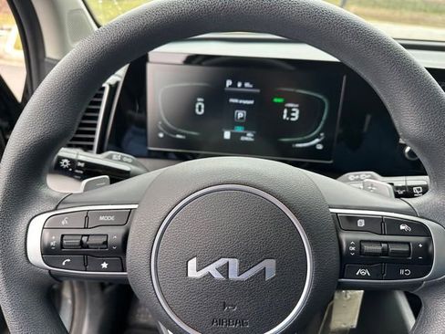 Used 2023 Kia Sportage LX image 22