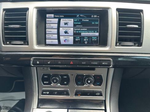 Used 2013 Jaguar XF 3.0 AWD/4WD image 23