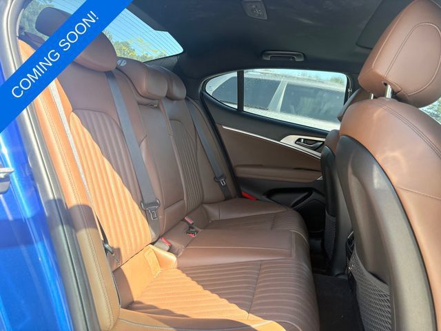 Used 2020 Genesis G70 3.3T w/ Elite Package RWD image 6
