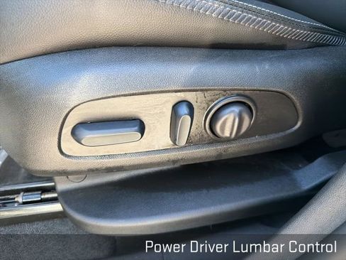 Used 2024 GMC Terrain Denali w/ Denali Premium Package image 31