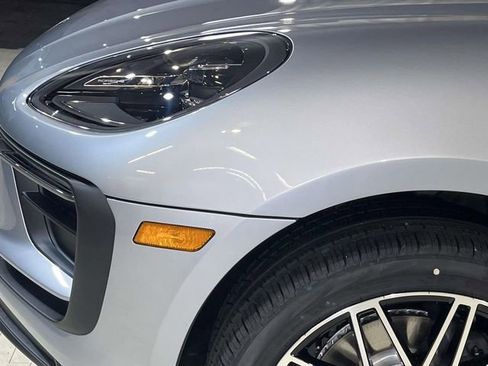 New 2026 Porsche Macan image 5
