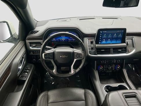 Used 2022 Chevrolet Tahoe Z71 w/ Luxury Package image 23