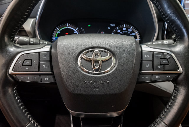 Used 2021 Toyota Highlander Platinum AWD/4WD image 13