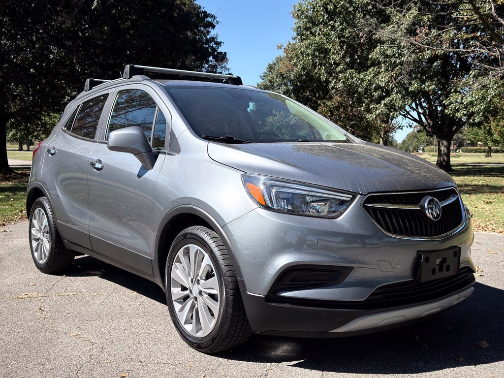 Used 2020 Buick Encore Preferred w/ LPO, Road Trip Package FWD image 1