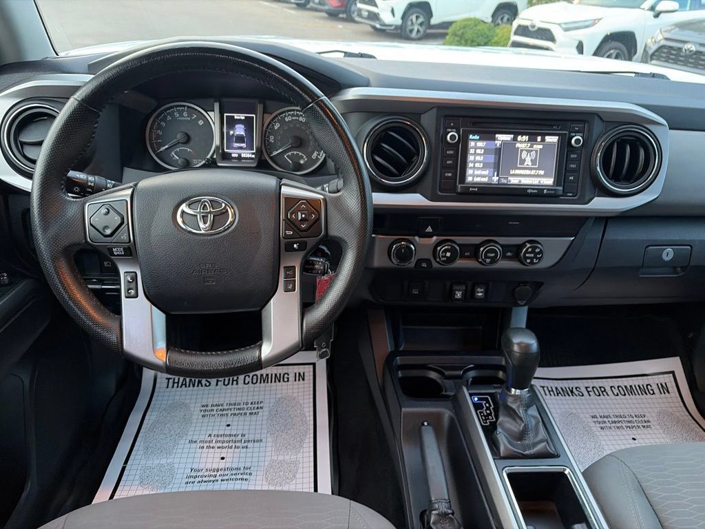 Used 2019 Toyota Tacoma SR5 AWD/4WD image 20