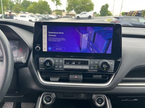 Used 2025 Toyota Grand Highlander FWD image 12