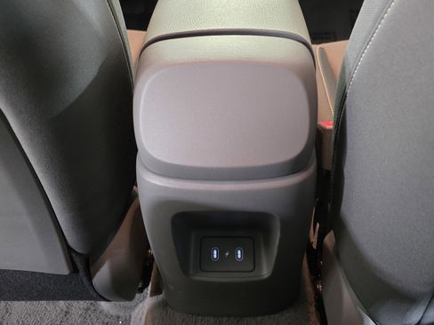 Certified 2024 Hyundai Elantra Blue image 16