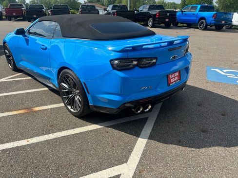 Used 2022 Chevrolet Camaro ZL1 RWD image 7
