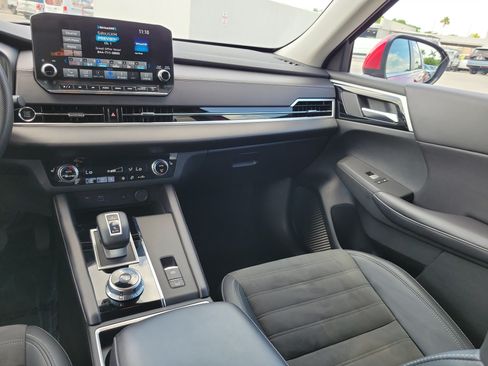 Used 2024 Mitsubishi Outlander SE FWD image 18