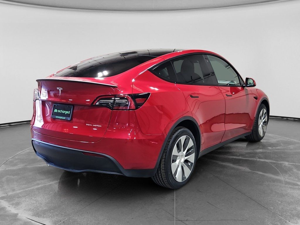 Used 2023 Tesla Model Y Long Range AWD/4WD image 3