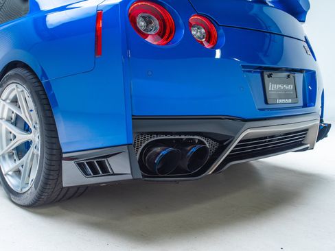 Used 2021 Nissan GT-R Premium AWD/4WD image 15