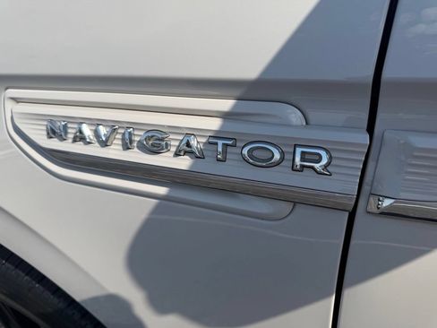 Used 2022 Lincoln Navigator L Reserve RWD image 48