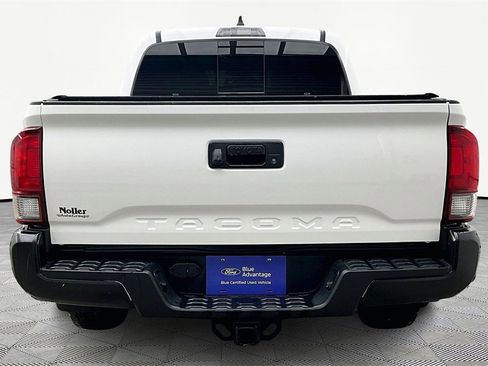 Used 2022 Toyota Tacoma SR5 image 4