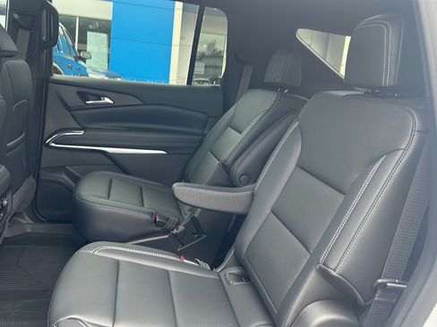 New 2026 Chevrolet Traverse LT w/ Midnight/Sport Edition AWD/4WD image 14