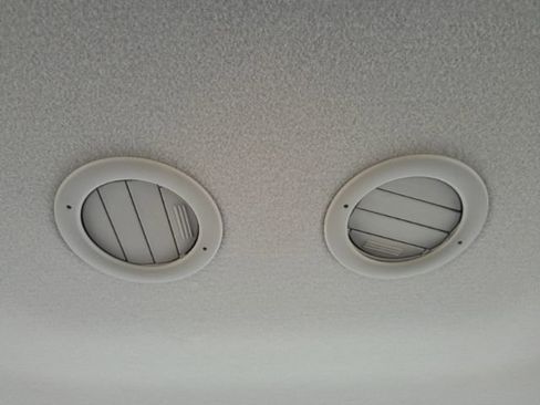 Used 2025 Ford Transit 350 XLT image 26