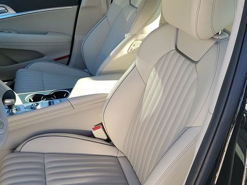 Used 2026 Genesis G70 2.5T Prestige image 16