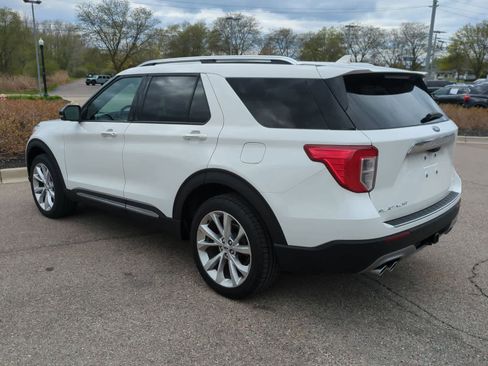 Used 2023 Ford Explorer Platinum w/ Technology Package AWD/4WD image 6