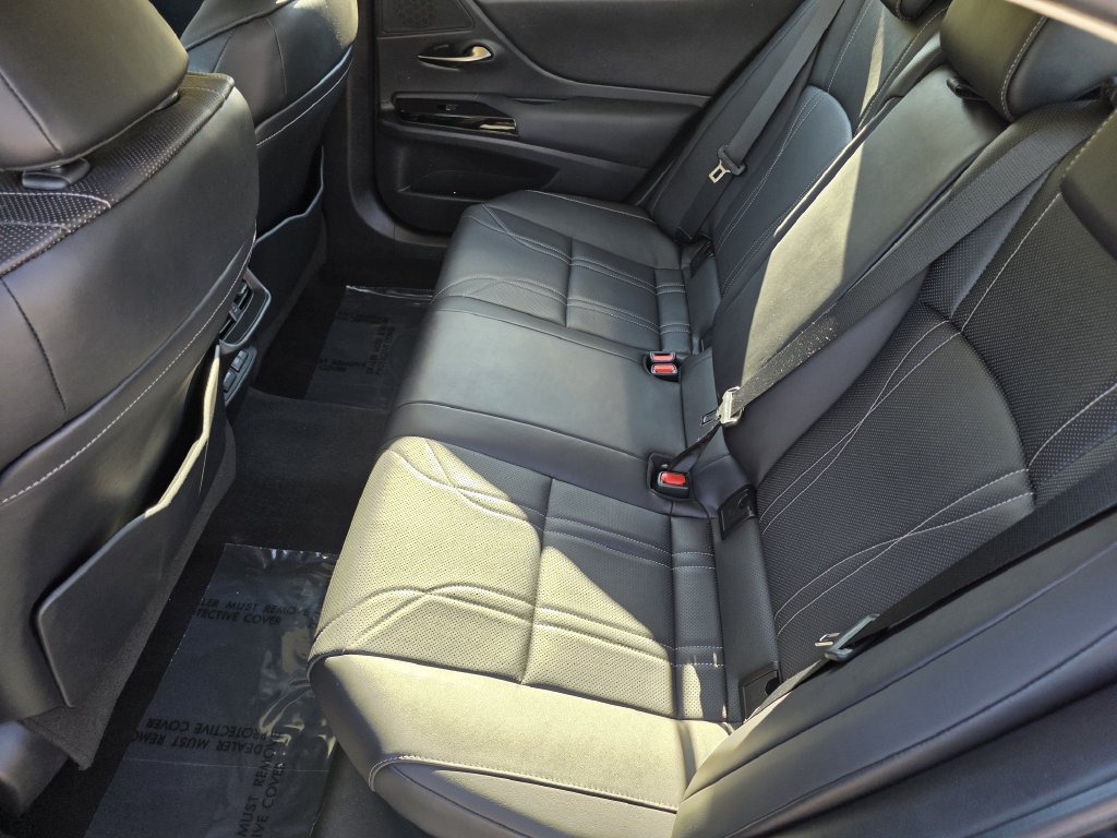 Certified 2023 Lexus ES 300h w/ Accessory Package (Z2) FWD image 20