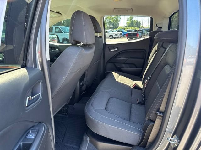 Used 2020 GMC Canyon SLE w/ Elevation Edition AWD/4WD image 14