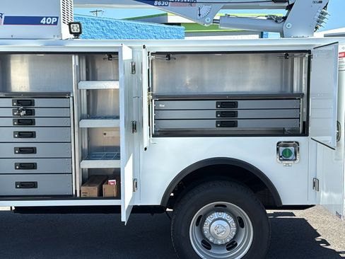 New 2024 RAM 5500 Tradesman image 9