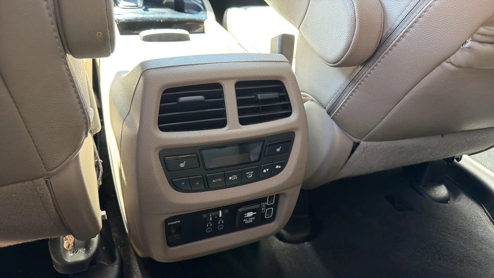 Used 2019 Honda Pilot Touring image 22