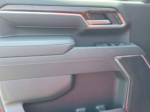 New 2025 GMC Sierra 2500 SLE w/ SLE Value Package; image 19