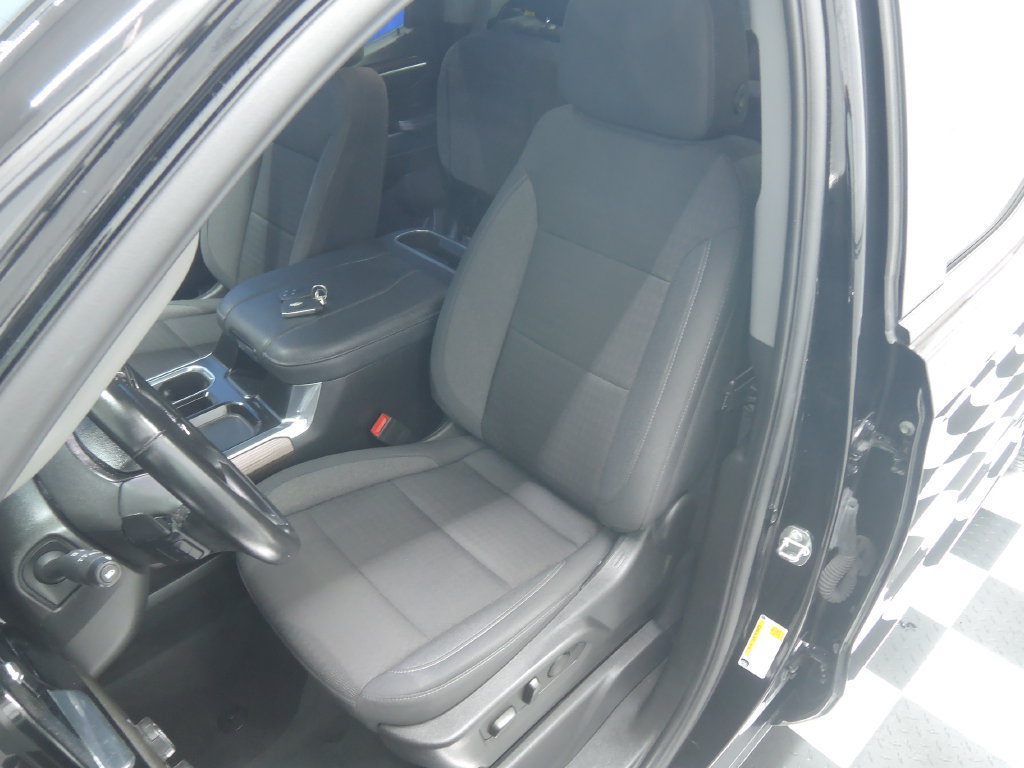 Used 2023 Chevrolet Silverado 1500 RST w/ Convenience Package II AWD/4WD image 5