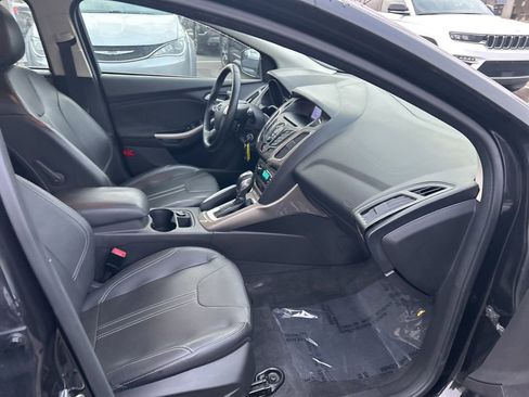 Used 2012 Ford Focus SEL image 18