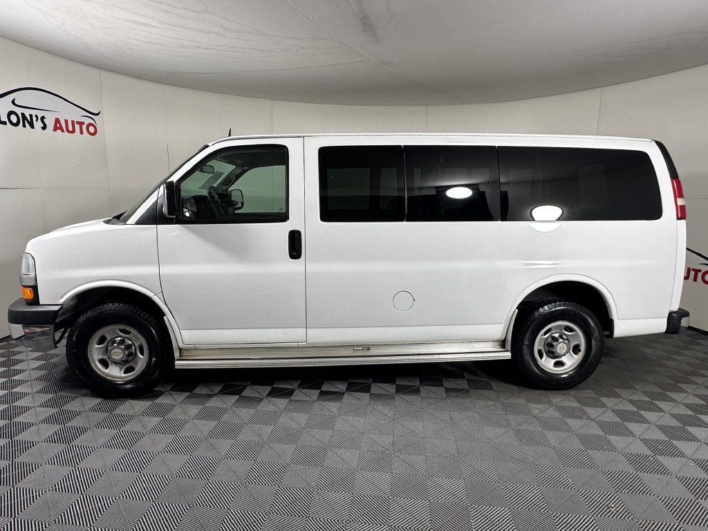 Used 2015 Chevrolet Express 3500 LT w/ LT Preferred Equipment Group RWD image 3