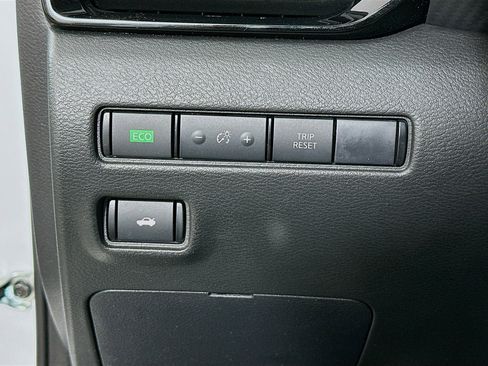 Used 2024 Nissan Sentra SV w/ All-Weather Package image 17