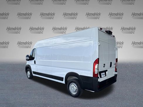 Used 2024 RAM ProMaster 2500 w/ Convenience Group FWD image 7
