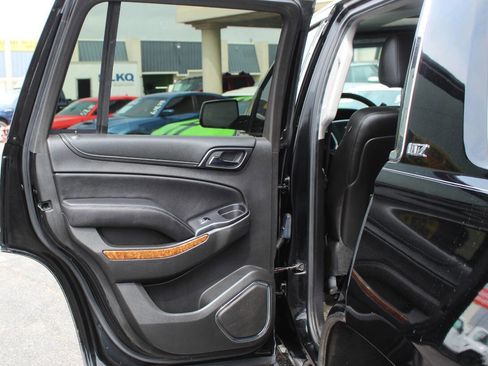 Used 2015 Chevrolet Tahoe LTZ AWD/4WD image 21