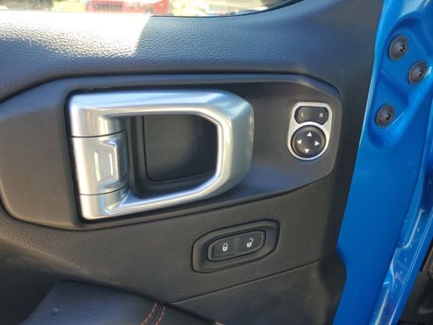 Used 2021 Jeep Gladiator Mojave image 9