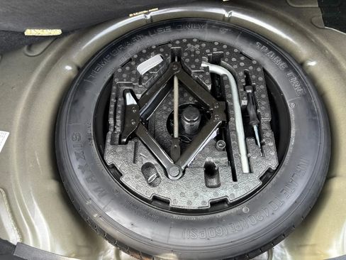 Used 2019 Volkswagen Beetle 2.0T S image 49