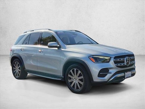 Certified 2024 Mercedes-Benz GLE 450 4MATIC image 3