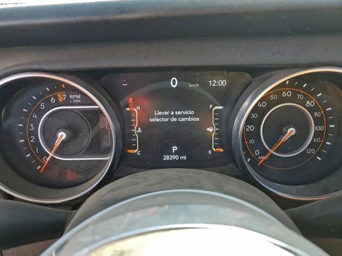 Used 2023 Jeep Gladiator Overland AWD/4WD image 9