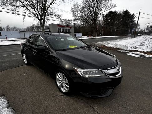 Used 2017 Acura ILX image 3