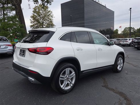 Certified 2022 Mercedes-Benz GLA 250 4MATIC image 5