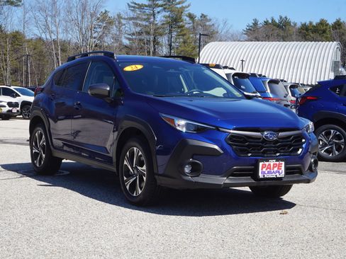Used 2024 Subaru Crosstrek 2.0i Premium image 3