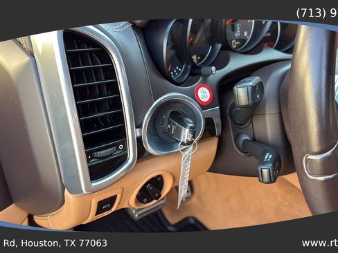 Used 2011 Porsche Cayenne S image 21