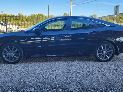 Used 2019 Honda Civic EX image 6