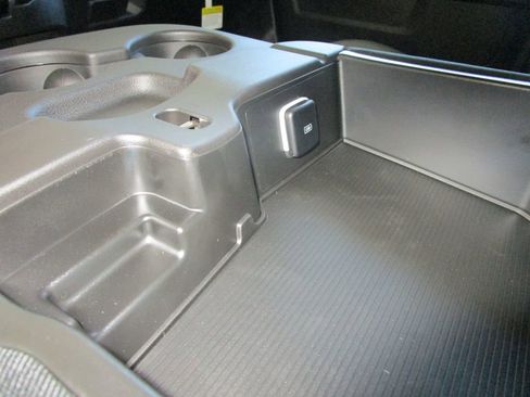 New 2026 RAM 2500 Tradesman AWD/4WD image 36